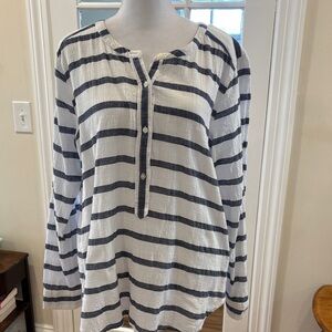 LOFT Women’s Cotton White and Navy Striped Softened Henley Top. Size L.
